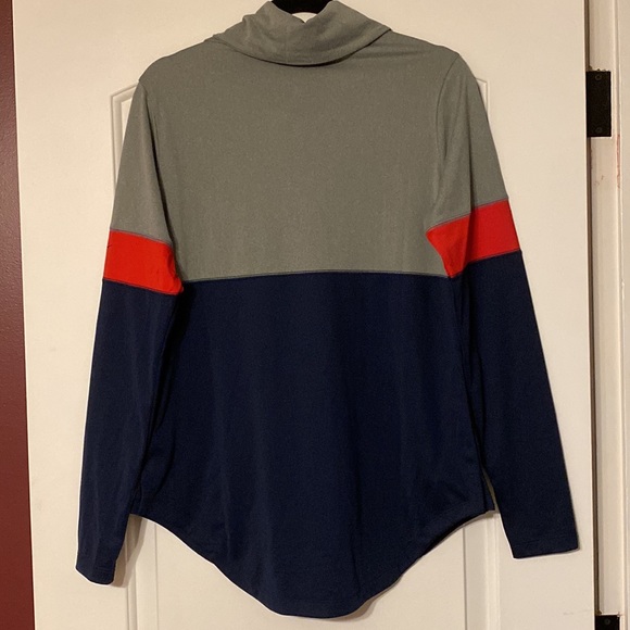 NWT Women's Nike New England Patriots Cowl Neck Long Sleeve T-Shirt size Medium - Picture 3 of 6